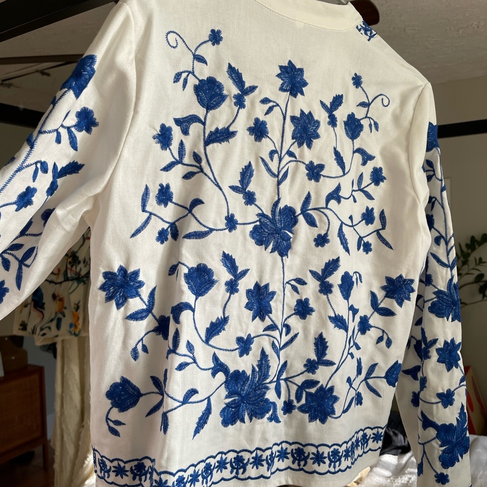 Embroidered Top - Picture 2 of 3